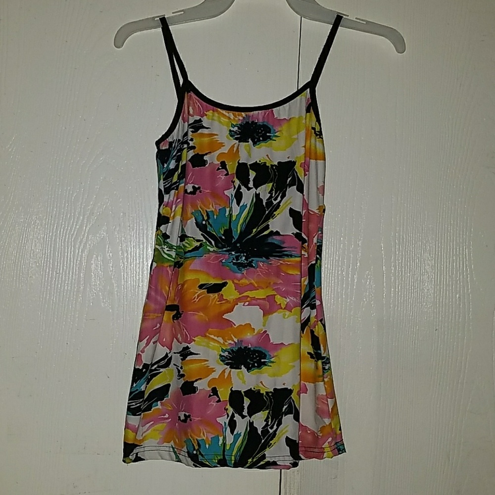 COLORFUL FLORAL TANK TOP